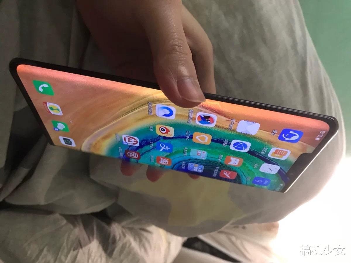 华为|华为再次发力，麒麟990+徕卡四摄，顶级5G旗舰机跌至“冰点价”