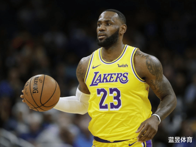 「勒布朗·詹姆斯」本赛季老詹场均25+10，两年后还值顶薪吗？看看NBA大佬们怎么说