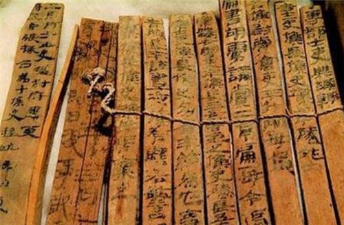 赵国|山东出土竹简,揭开孙膑虚伪的真面目,难怪会被庞涓刺字挖膝盖骨