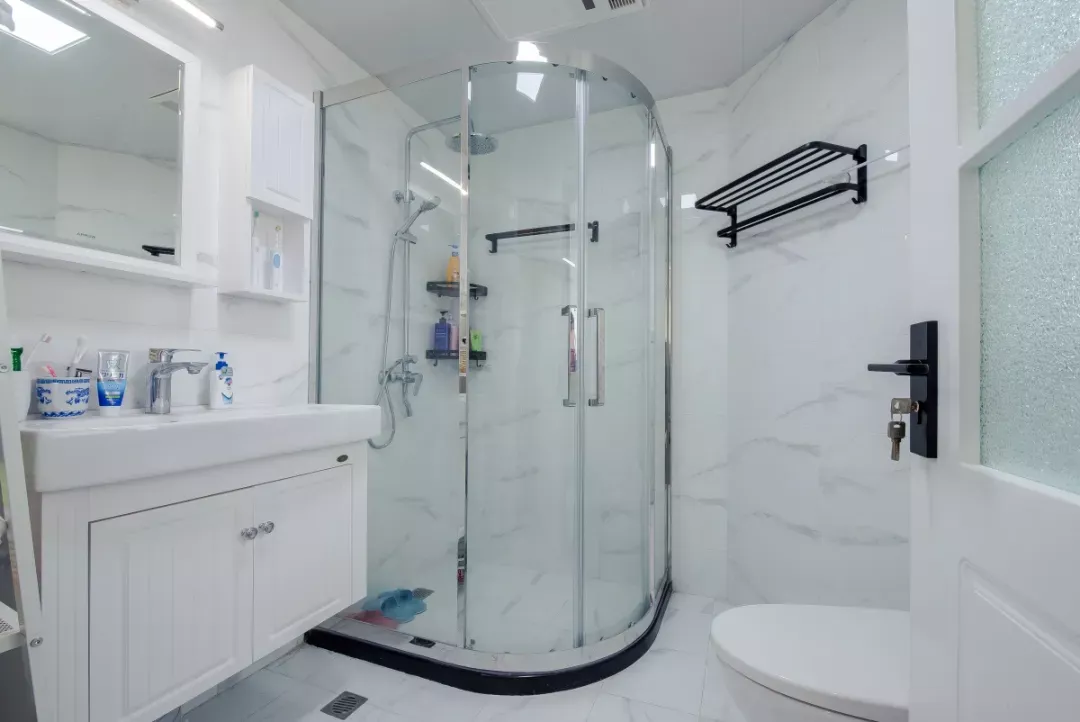 |4㎡卫生间这样装，空间扩大2倍，分分钟爱上洗澡！