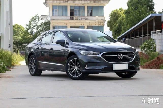 奥迪A4@又跌了！比奥迪A4漂亮10倍，18万开出40万的档次