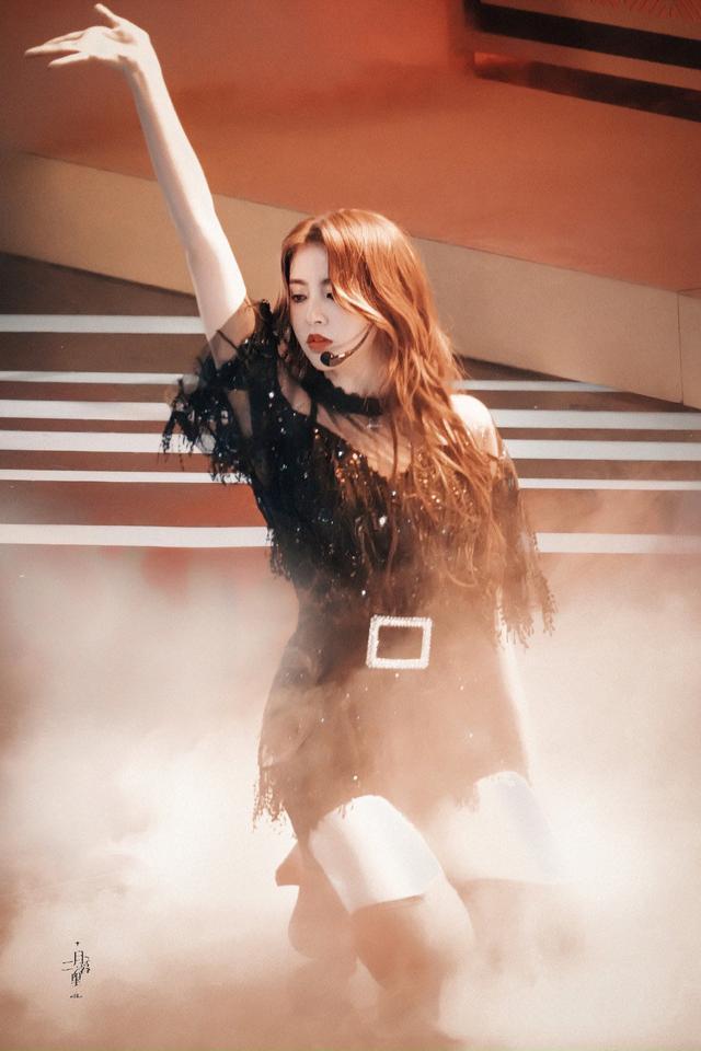 金子涵|爱蹭前辈热度？与黄明昊合作单曲，金子涵被嘲“乐华主捧人”