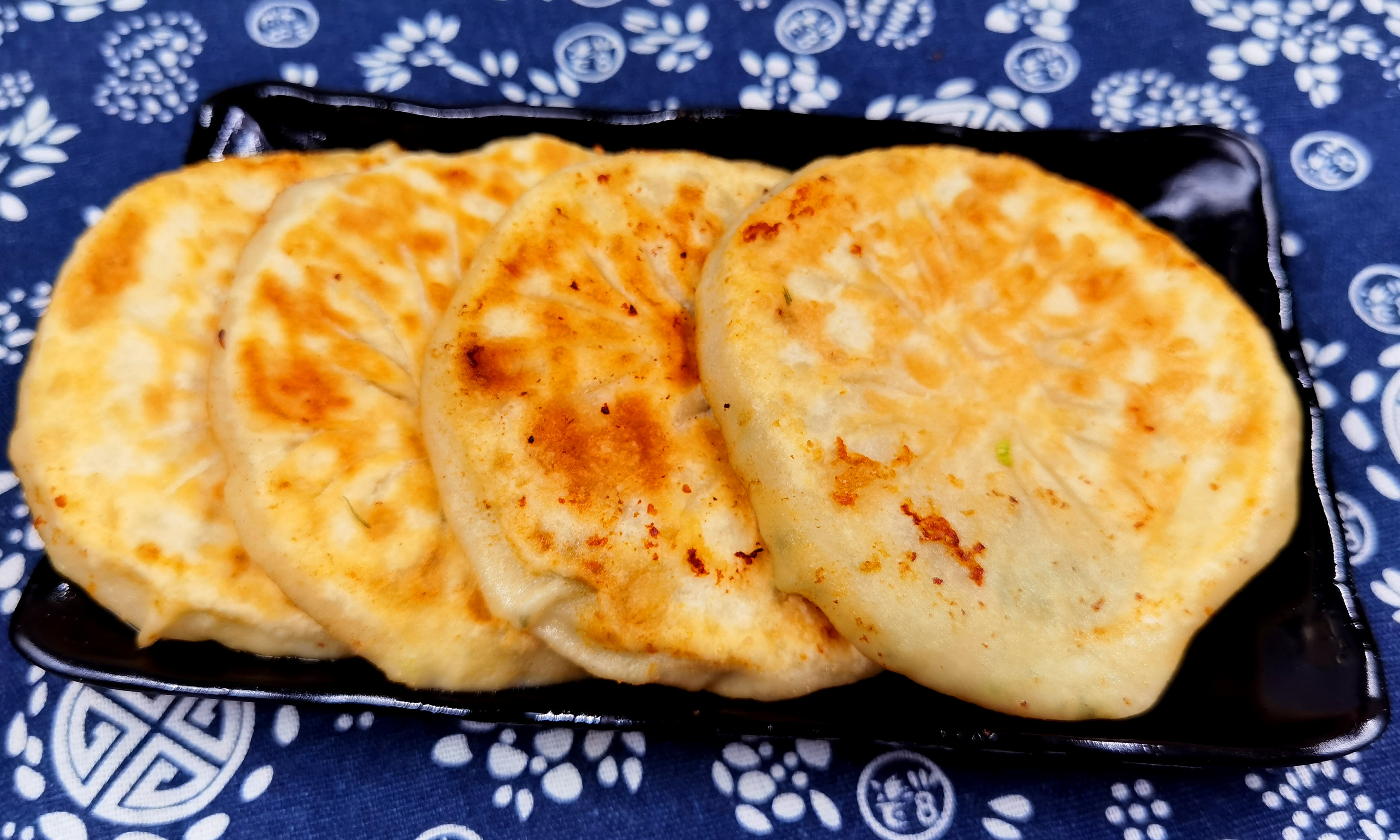 『食材』春天遇到此菜，我从不还价，女性朋友要多吃，用它烙馅饼吃特香