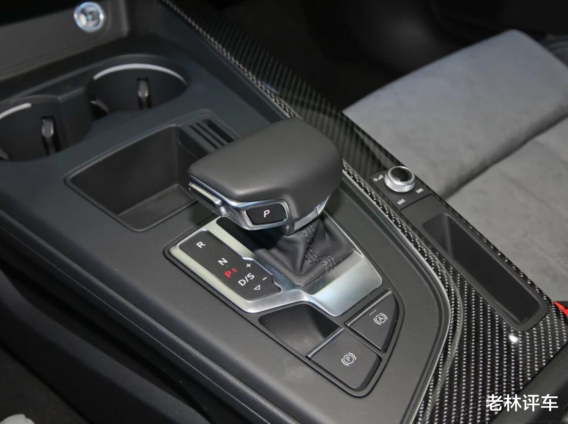 [奥迪A4L]懂车的有钱人基本不选宝马，反而更偏爱这个品牌，几乎零故障