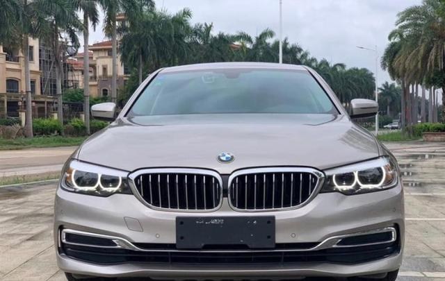 宝马5系|30岁错过了宝马三系,40岁不能再错过5系了,喜提宝马530LI领先型