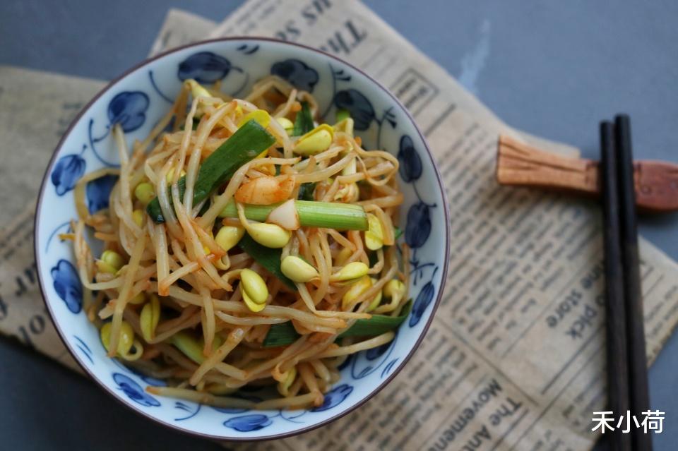 「黄豆芽」黄豆芽最好吃的做法，简单快手，做一大盆，两天就吃没了