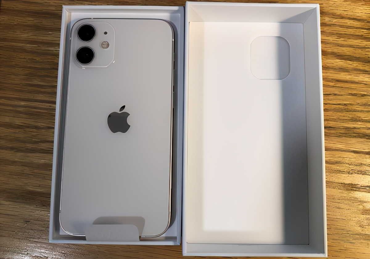 华为mate|小屏爱好者的福音，iPhone 12 mini上手体验