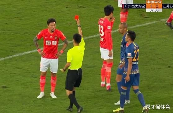 张琳芃|激烈！王迪38分钟狂掏6黄1红，张琳芃被罚下，恒大遭打击