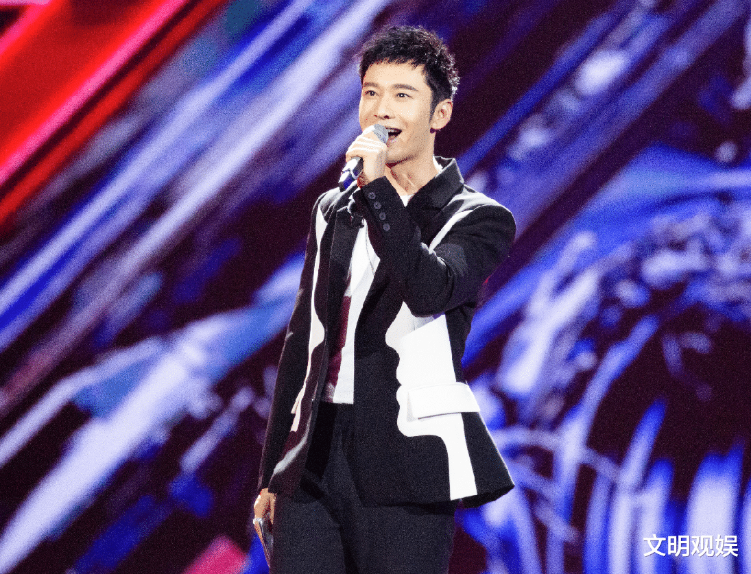 黄晓明|黄晓明风波后现身红毯,没有了修图师P图,脸部状态瞬间沧桑十岁