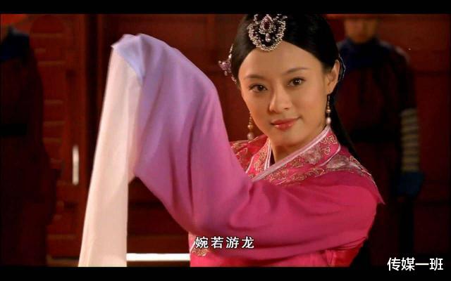 张晓龙|两版甄嬛传，郑晓龙的男3可以编惊鸿舞，陈凯歌的男2成了笑话