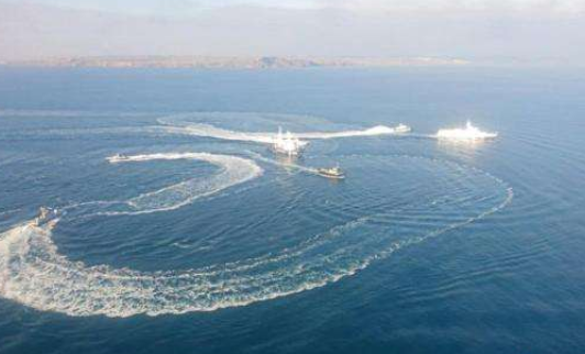 美军|美军总来中国附近溜达,为何不敢闯俄罗斯海域?专家一语道破真相