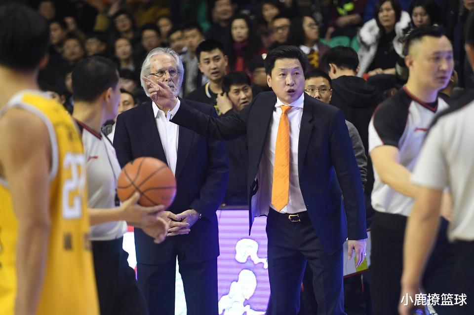 李春江@CBA名将正式归队!李春江野心浮出水面,浙江广厦要冲击总冠军?