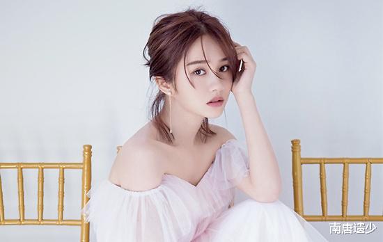 「选秀」两位老超女面试《创3》无情被刷,过气选秀艺人想要翻红谈何容易