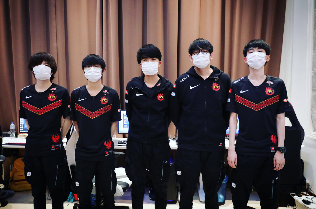 [fpx]LPL赛后积分榜：TES状态回暖冲到第六，FPX喜提六连胜杀到前三！