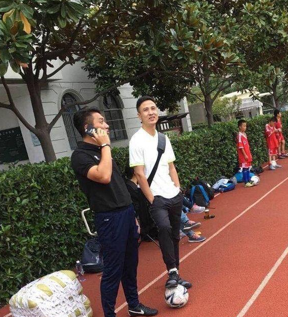 欧冠：曾因打假球而入狱！与谢晖+范志毅组成3巨头，出狱后继续足球事业