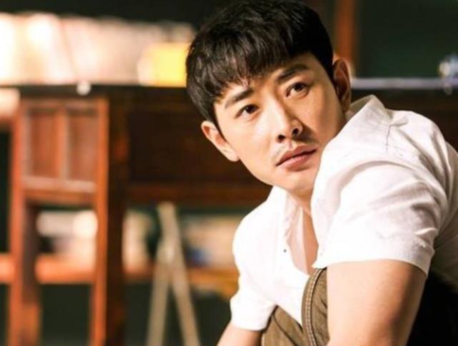 罗晋：《安家》收官后，罗晋又带来一部新作品，女主女二都不错