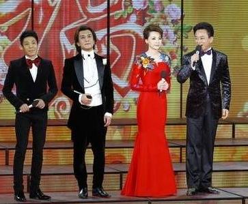 边策|央视“最帅主持人”，因涉毒坠楼身亡，命陨32岁，母亲为其伸冤