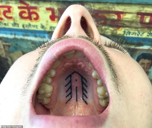 英国英鸟|比利时纹身师擅长在上颚刺青，图案千奇百怪：九成顾客无痛感