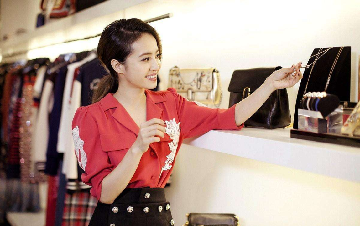 蔡依林@18年春晚期间，蔡依林被送医院抢救72小时，医生：还好送来及时！