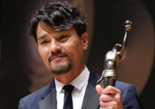 漫威|他总在刘德华电影中当配角，华仔摆家宴只请5位圈中人，他居其一