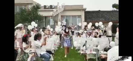 王一博|CP粉太能嗑！线下为肖战王一博举办全国巡回婚礼，戴本主面具亲密互动