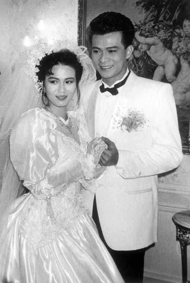 【黄日华】黄日华妻子病逝，好友刘德华只说了三个字，就让人为他的兄弟情义感动