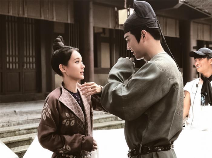 『潘粤明』爱奇艺又一古装剧将袭，男主许凯超养眼，看到男二号：心动不已！