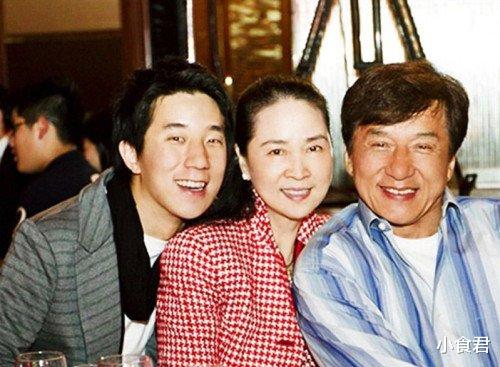 贺岁档@她退圈30年，成龙亲自求她，才在电影中客串1分钟，她为啥这么大牌面？