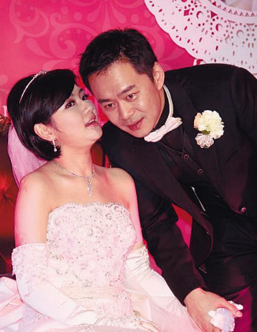 [Selina]张承中为何娶了毁容的Selina后, 又狠心离婚? 婚礼的一幕\耐人寻味\