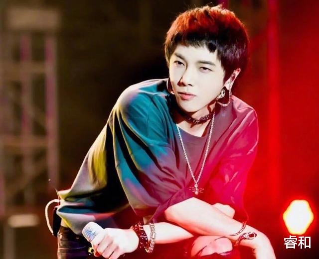 周深|从周深的频繁上综艺，到华晨宇的闭关，你更赞赏谁的做法