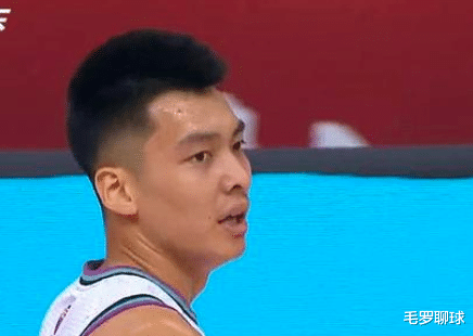 山东男篮|21+23+28，21岁中国天才3场轰72分，姚明重要决策，让他横空出世