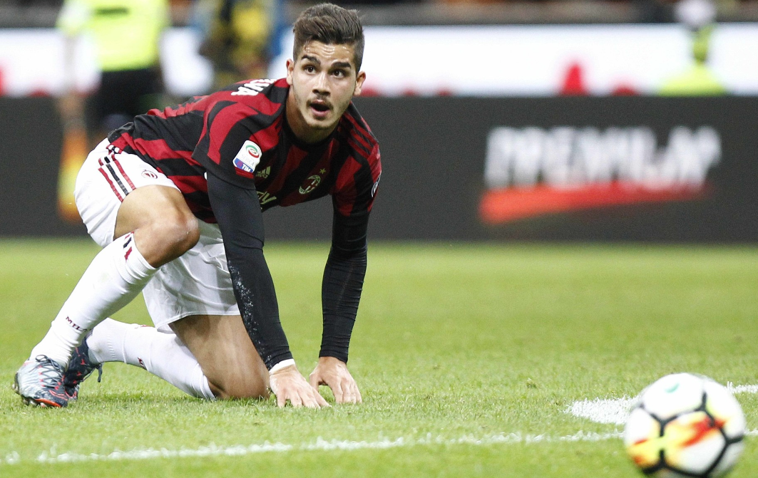 『博格巴』千亿体育：米兰1500万出手24岁前锋 3700万买入亏大了