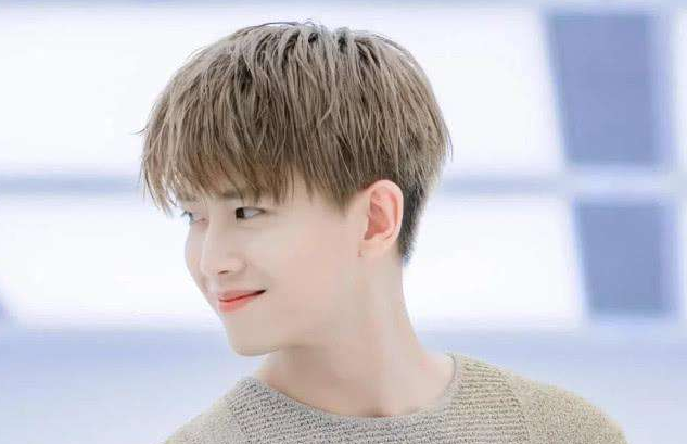 #任嘉伦#任嘉伦：始于颜值，忠于人品，陷于才华