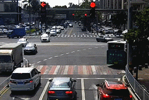 珠海交警|珠海男子连续两次右转过红灯路口，却被判为冲红灯！很多人都在犯！