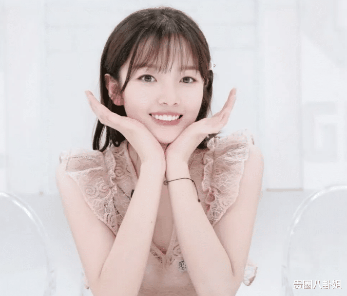 朱林雨@刚被《青春有你2》淘汰，朱林雨就跳创造营主题曲，却遭嘉行官微吐槽