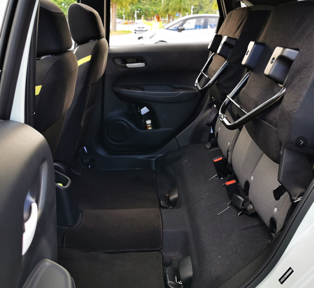 本田飞度|乱世出枭雄，为什么说很多车都扛不住飞度GR9的无情击打