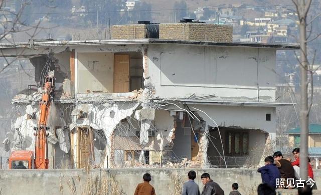 #本·拉登#本·拉登躲了10年，海豹部队最后在巴基斯坦找到，为何他选择此地