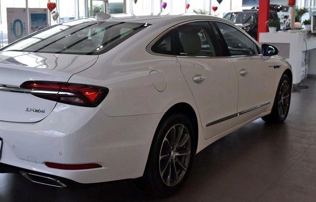 「马力」“跌无可跌”依然不火!车长超5米,2.0T爆241马力,11个BOSE音响