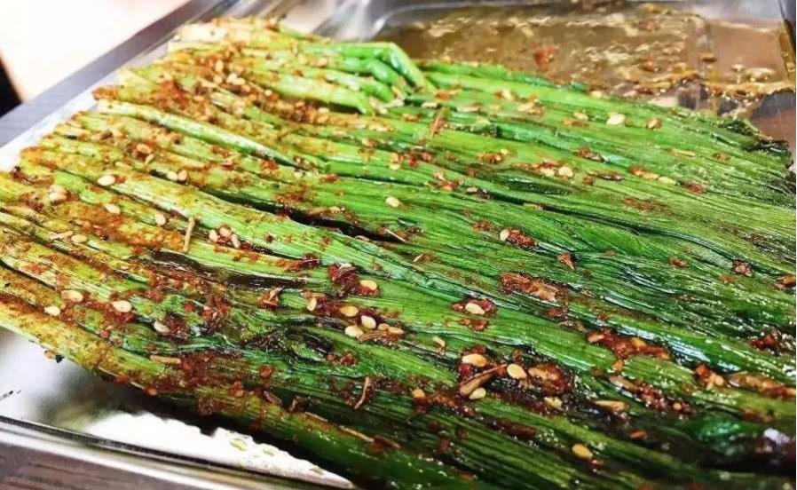 『鸡蛋』为何吃烧烤时肉串点越多，老板越开心？但点它，老板却知道是同行