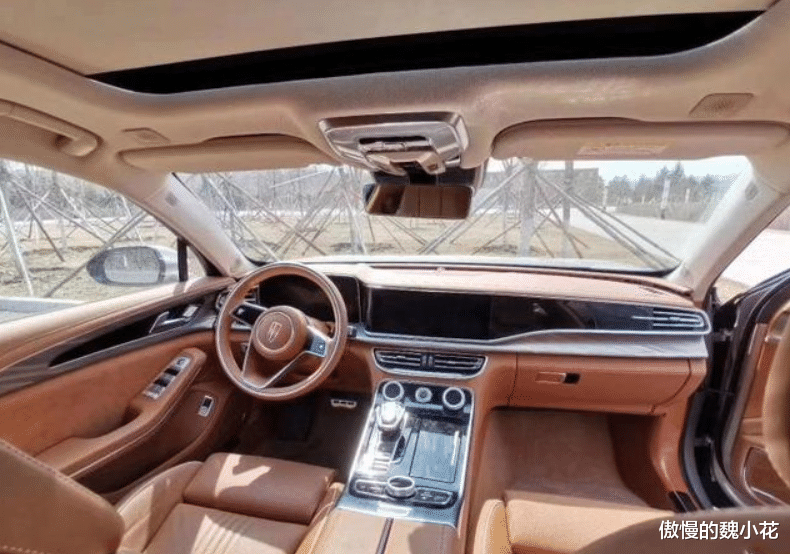 #红旗#“红旗H9”纯金版到店，气场可匹敌劳斯莱斯，内饰更是奢华无度！