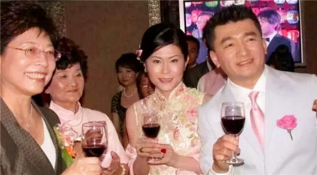 臆说古史|百亿富豪的跌落：负债15亿妻子跑路，59岁为还债摆摊，终累亡街头