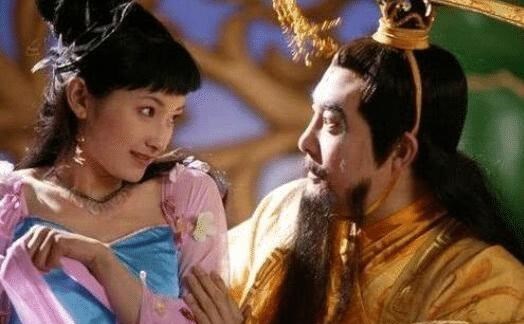 吴昕|15年前吴昕颜值有多高？在《宝莲灯》中，把玉帝迷的“神魂颠倒”