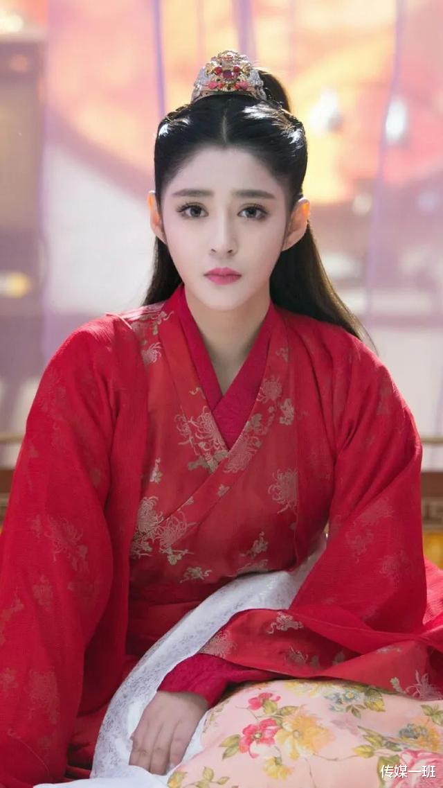 李心艾|一胖毁所有：爆肥40斤“京城第一美人”李心艾，辛苦减肥有效果