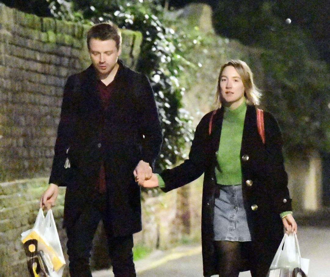 西尔莎·罗南|拒绝甜茶“求婚”,转头却睡了自己的童年偶像:26岁影后,你好作啊!