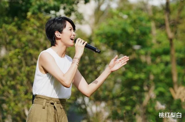 梁咏琪|一场线上演唱会集合了28万人，红了24年，还是人气依旧！