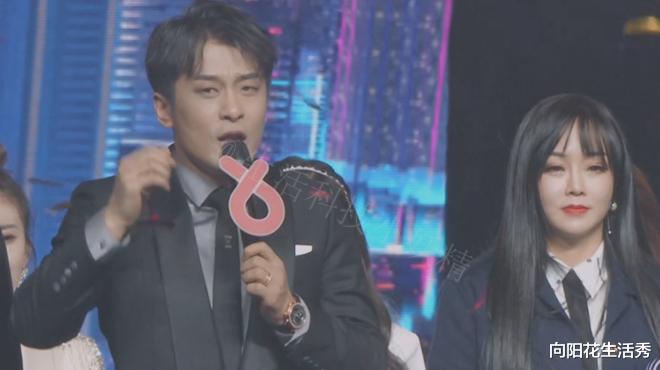 演唱会|辛巴四兄弟单膝跪下致谢，现场放出狠话：多平台切磋！