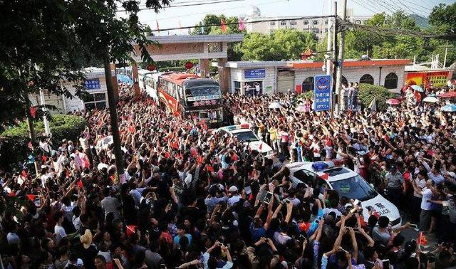 「高校」仝卓高考舞弊事件，折射出贫富的奥秘，和教育公平的重要