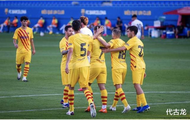 |科曼执教开门红！巴萨热身赛3-1赢球，一现象透露梅西真没特权了