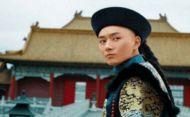 乾隆|圆明园出生的小阿哥弘瞻，乾隆宠他如待亲儿，为何最终英年早逝？