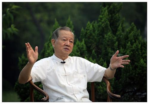 传统文化|世界上真的有鬼吗？碰到了该咋办？曾仕强：14岁那年我亲身经历过